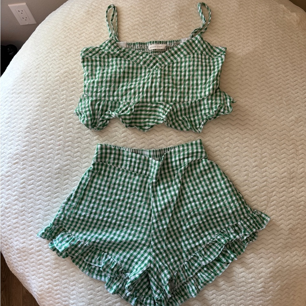 Altar’s state Green Gingham Crop Top and Shorts pajama Set. Women’s size S